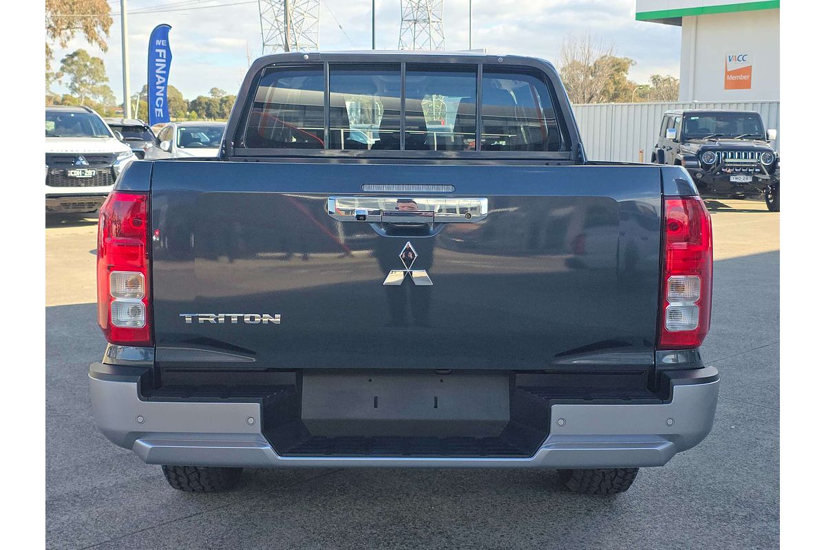 2024 Mitsubishi Triton GLX MV 4X4