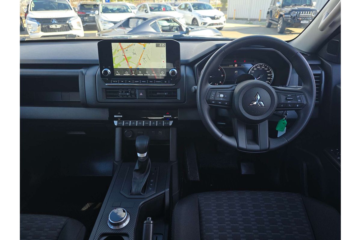 2024 Mitsubishi Triton GLX MV 4X4