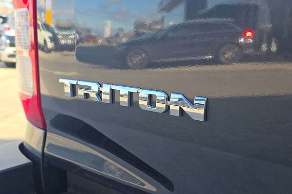 2024 Mitsubishi Triton GLX MV 4X4