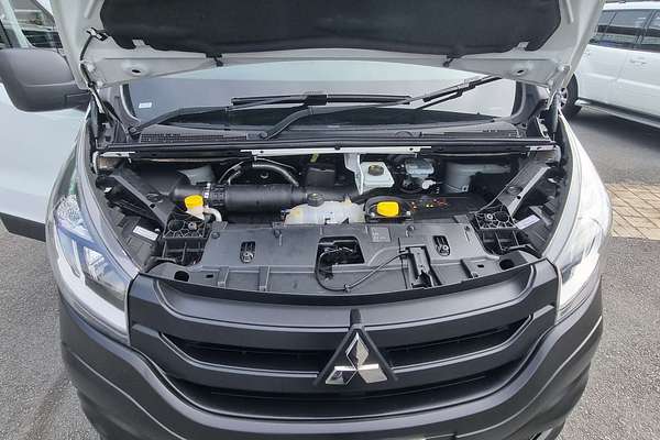 2020 Mitsubishi Express GLX SN LWB