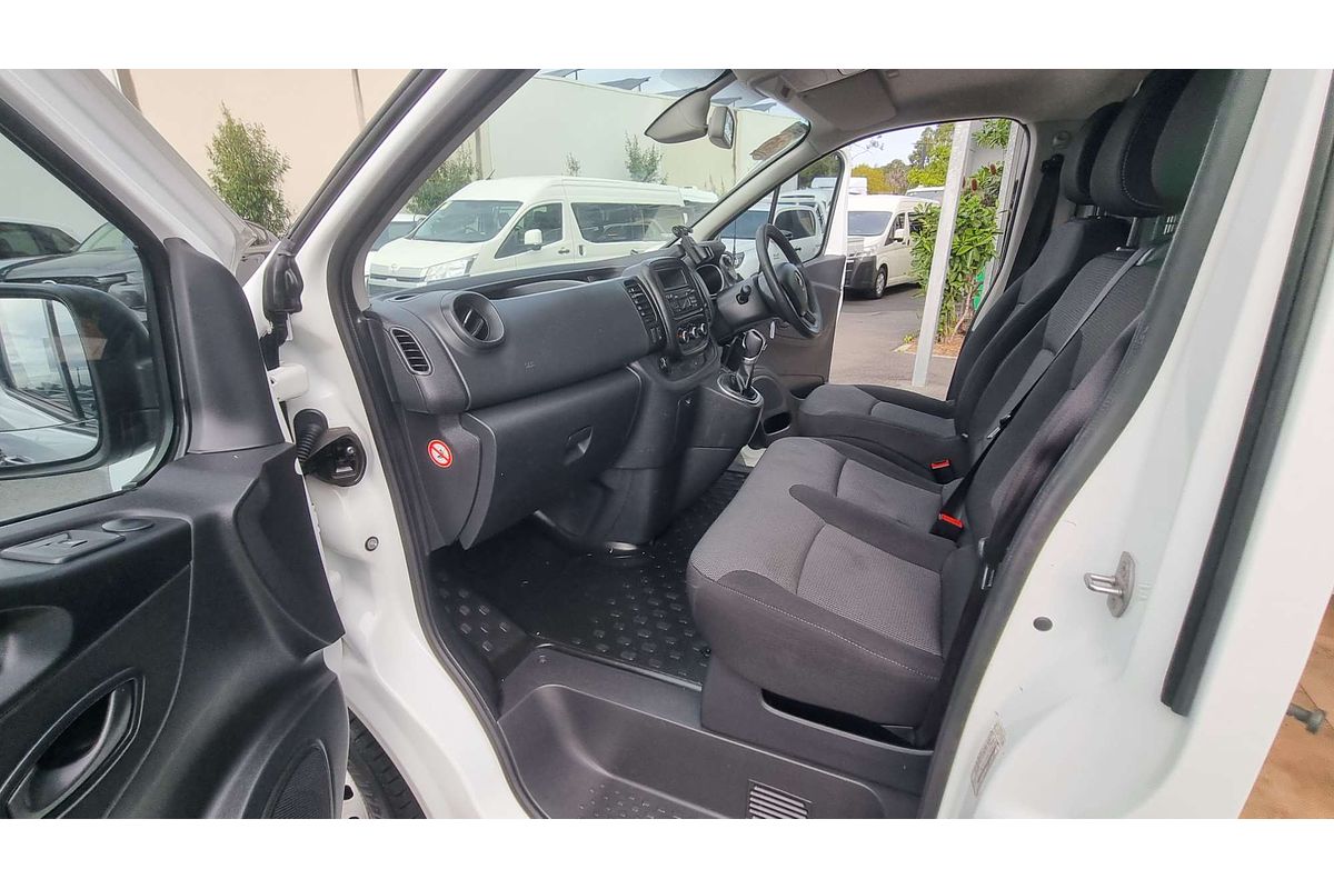 2020 Mitsubishi Express GLX SN LWB
