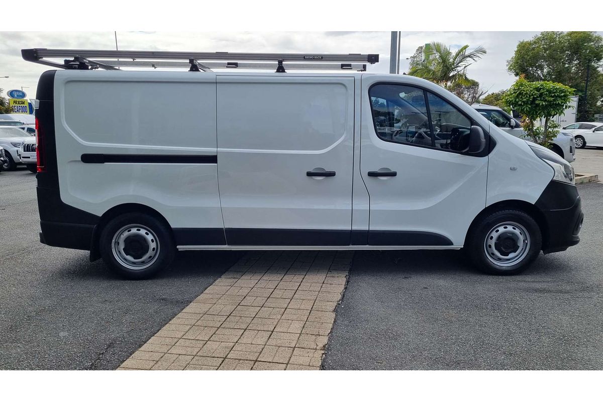 2020 Mitsubishi Express GLX SN LWB
