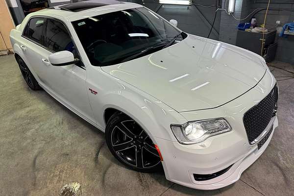 2015 Chrysler 300 SRT LX