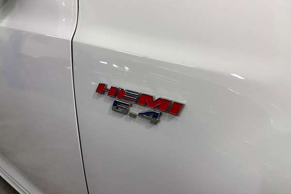 2015 Chrysler 300 SRT LX