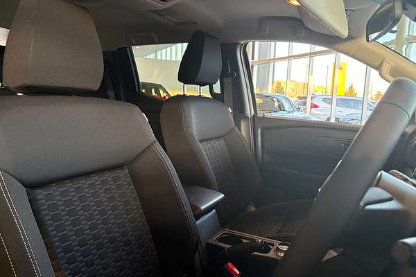 2025 Mitsubishi Triton GLX-R MV 4X4