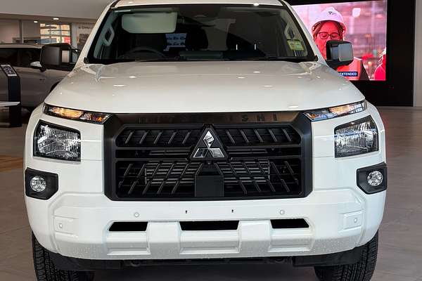 2025 Mitsubishi Triton GLX-R MV 4X4