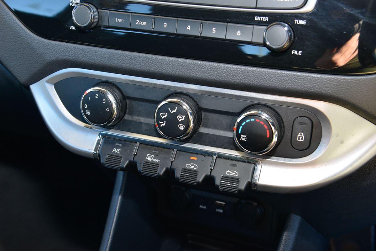 2016 Kia Rio S UB