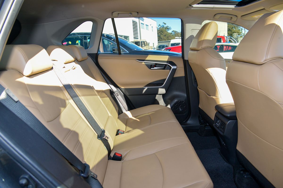 2020 Toyota RAV4 Cruiser AXAH52R