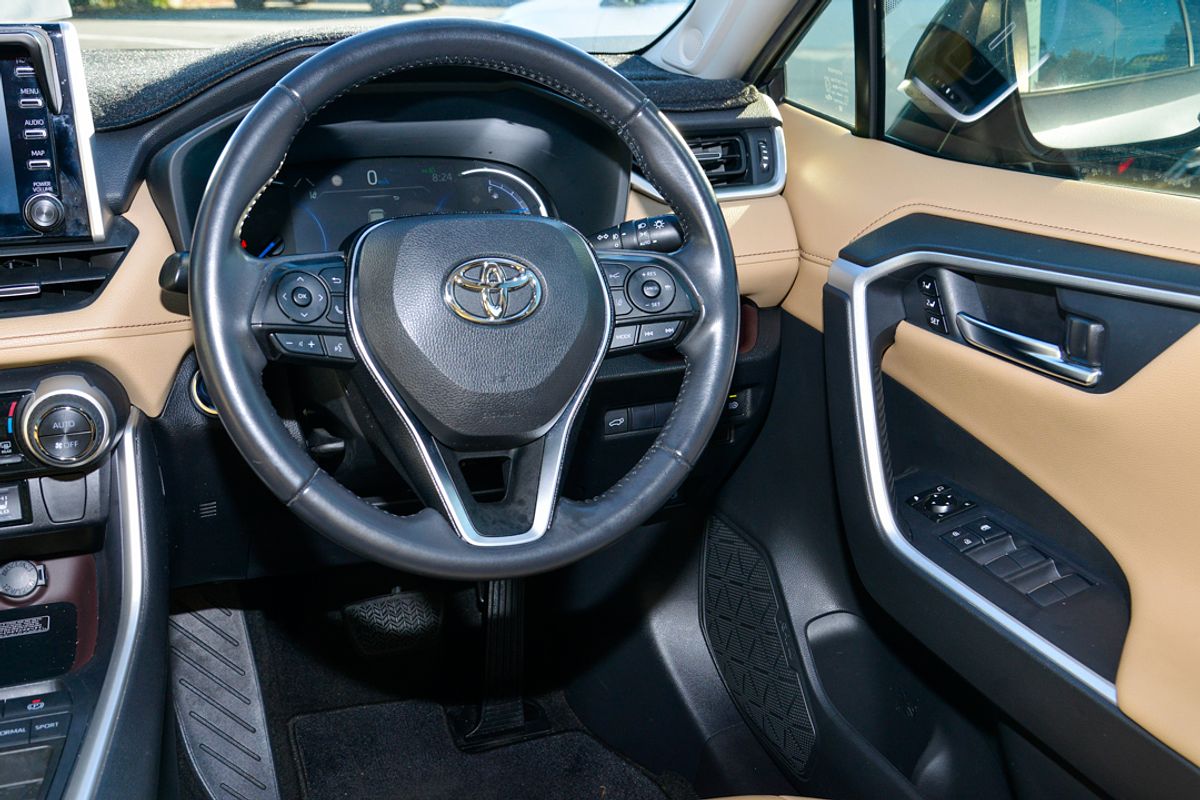 2020 Toyota RAV4 Cruiser AXAH52R