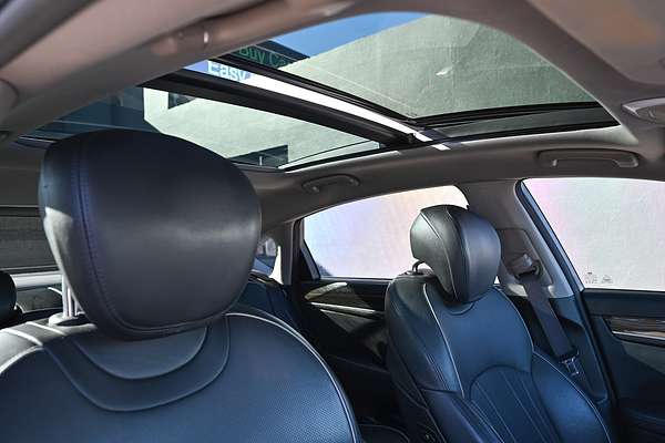 2015 Hyundai Genesis Ultimate Pack DH