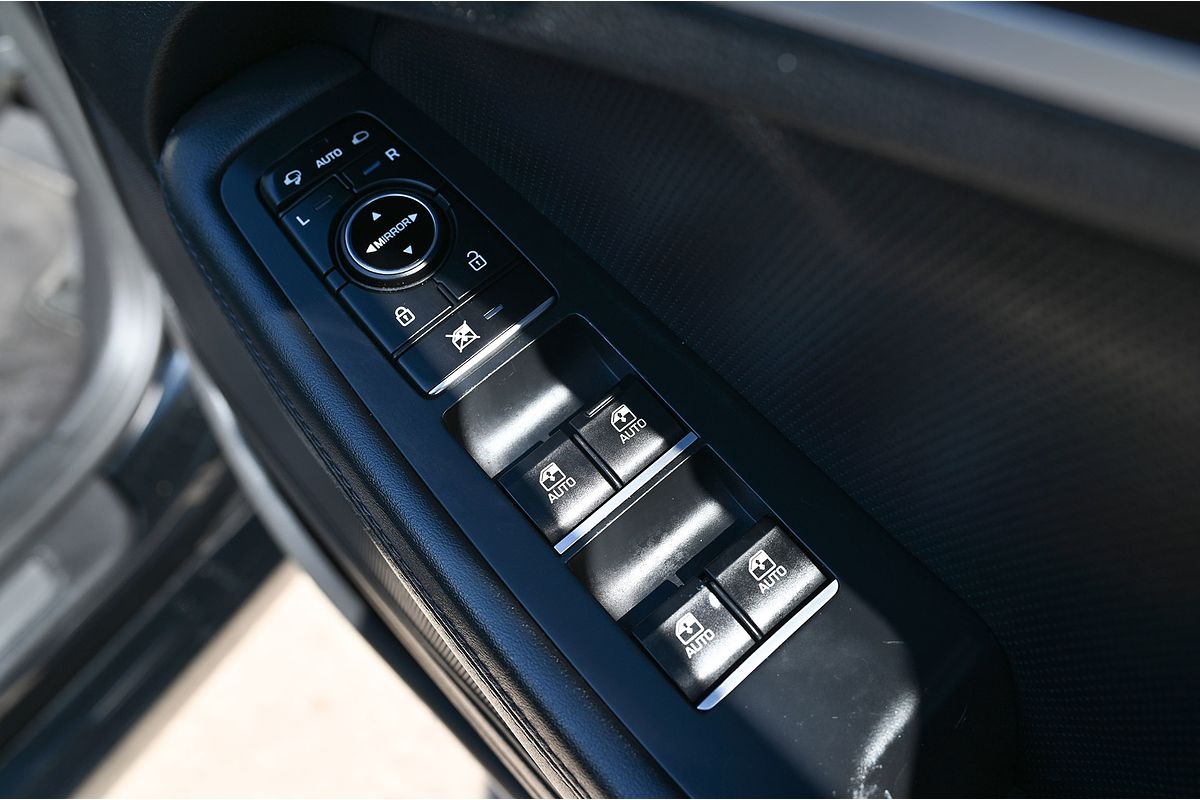 2015 Hyundai Genesis Ultimate Pack DH