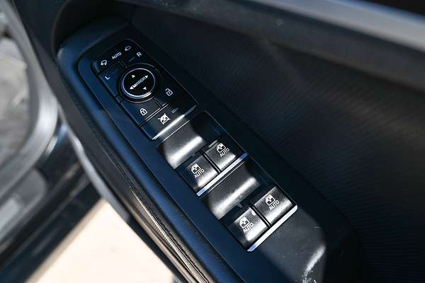 2015 Hyundai Genesis Ultimate Pack DH