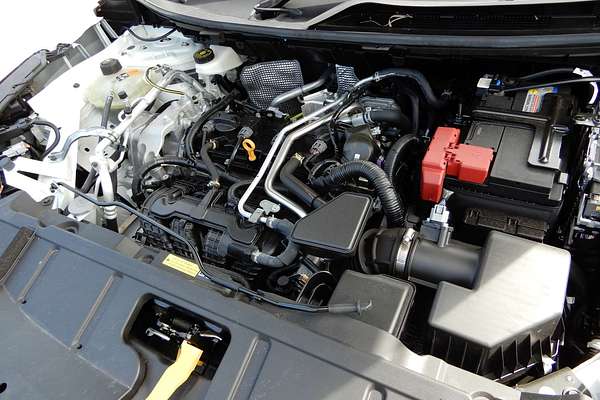2024 Nissan X-TRAIL ST T33