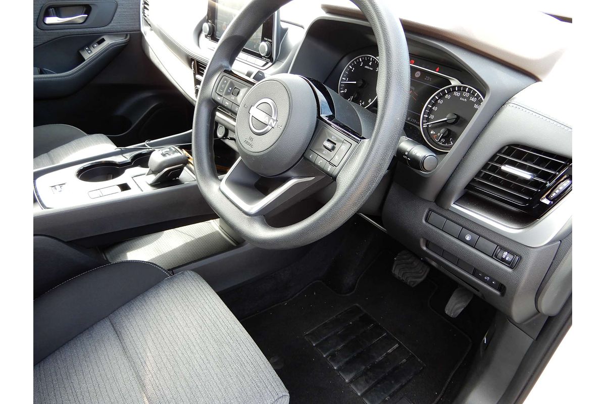 2024 Nissan X-TRAIL ST T33