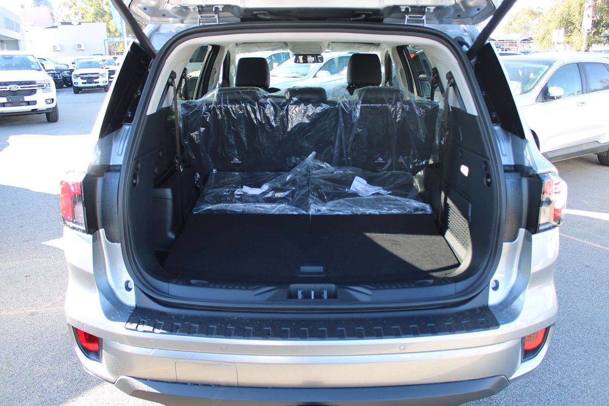 2025 Ford Everest Black Edition 2.0L