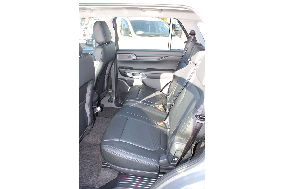 2025 Ford Everest Black Edition 2.0L