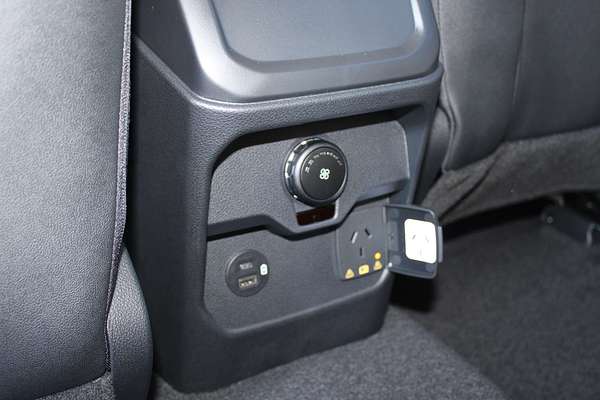 2025 Ford Everest Black Edition 2.0L