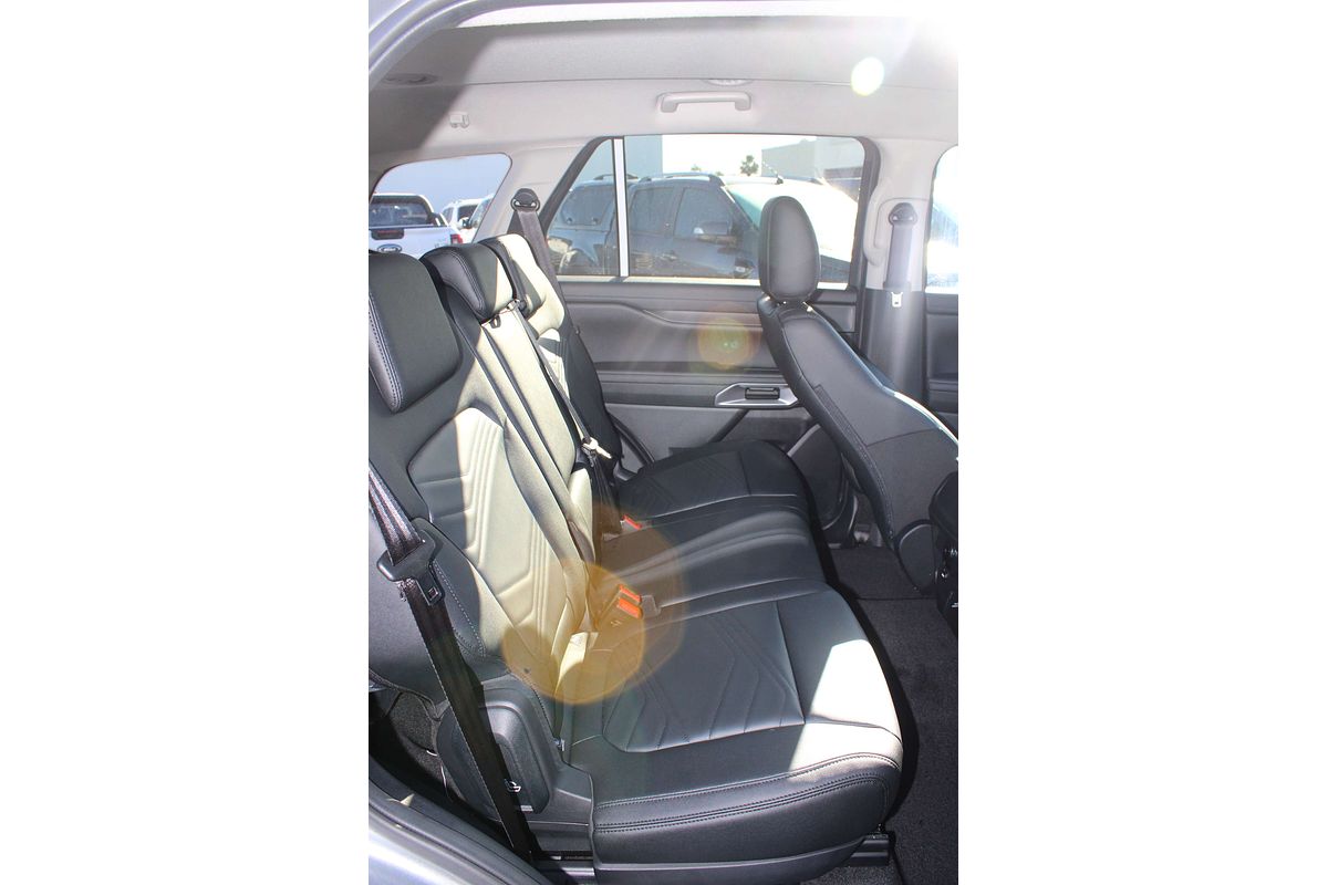2025 Ford Everest Black Edition 2.0L
