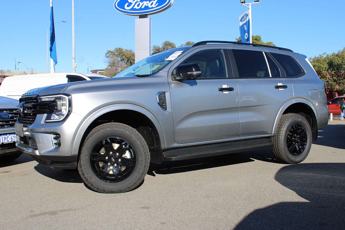 2025 Ford Everest Black Edition 2.0L