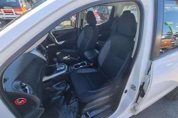 2021 Nissan Navara SL D23 Rear Wheel Drive