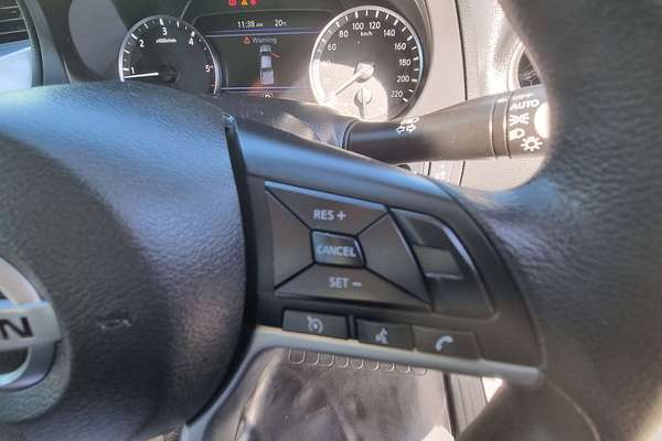 2021 Nissan Navara SL D23 Rear Wheel Drive