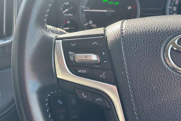 2021 Toyota Landcruiser Sahara VDJ200R