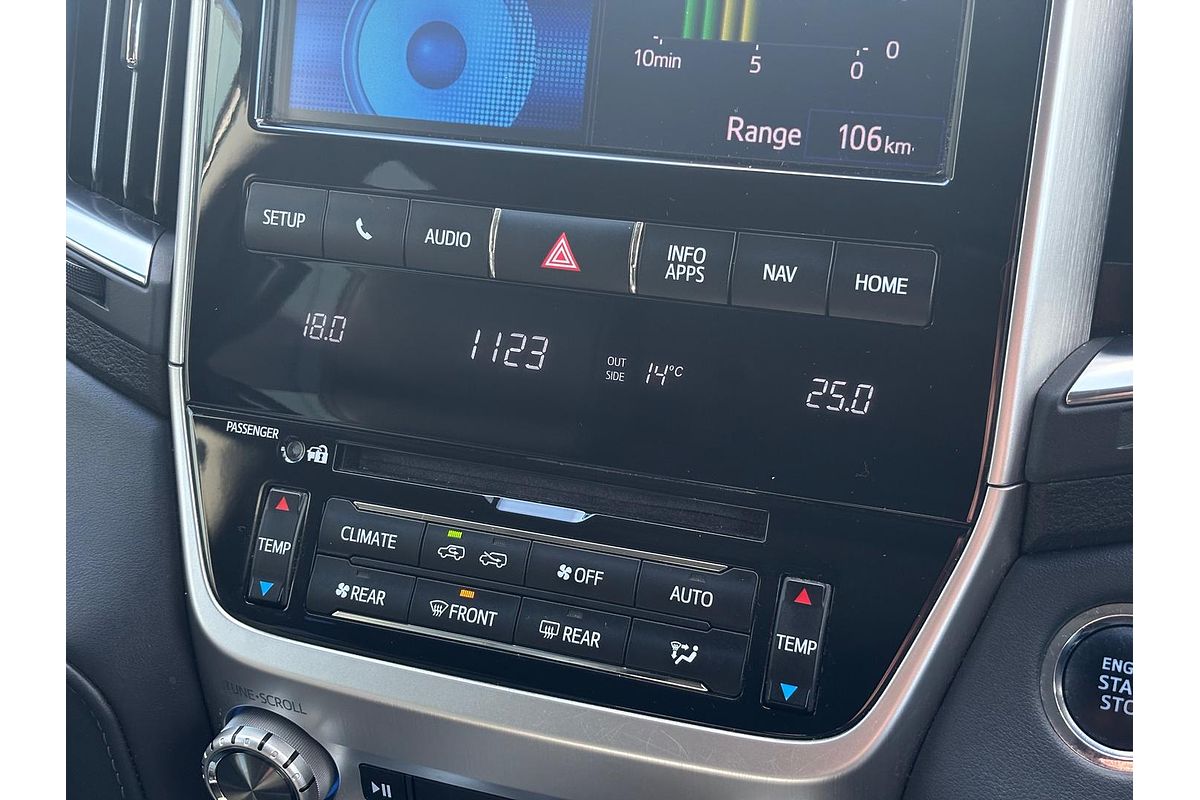 2021 Toyota Landcruiser Sahara VDJ200R