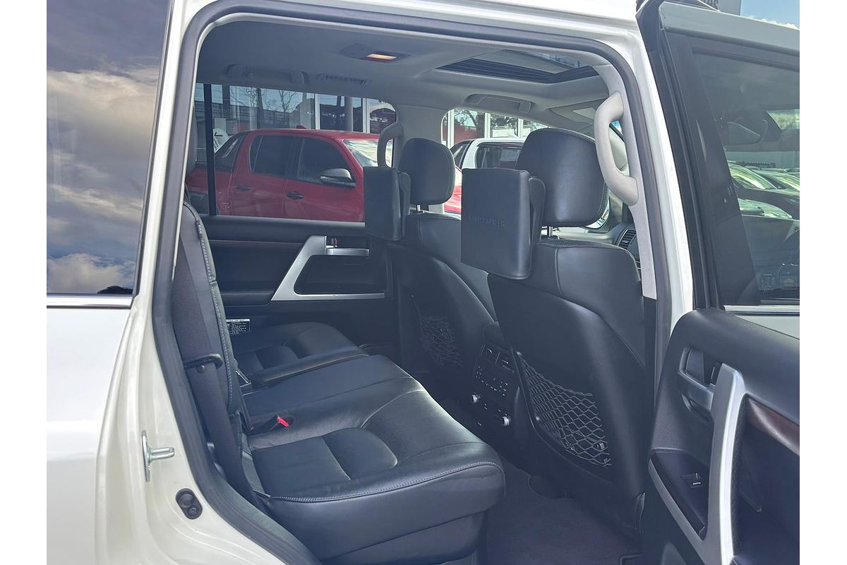 2021 Toyota Landcruiser Sahara VDJ200R