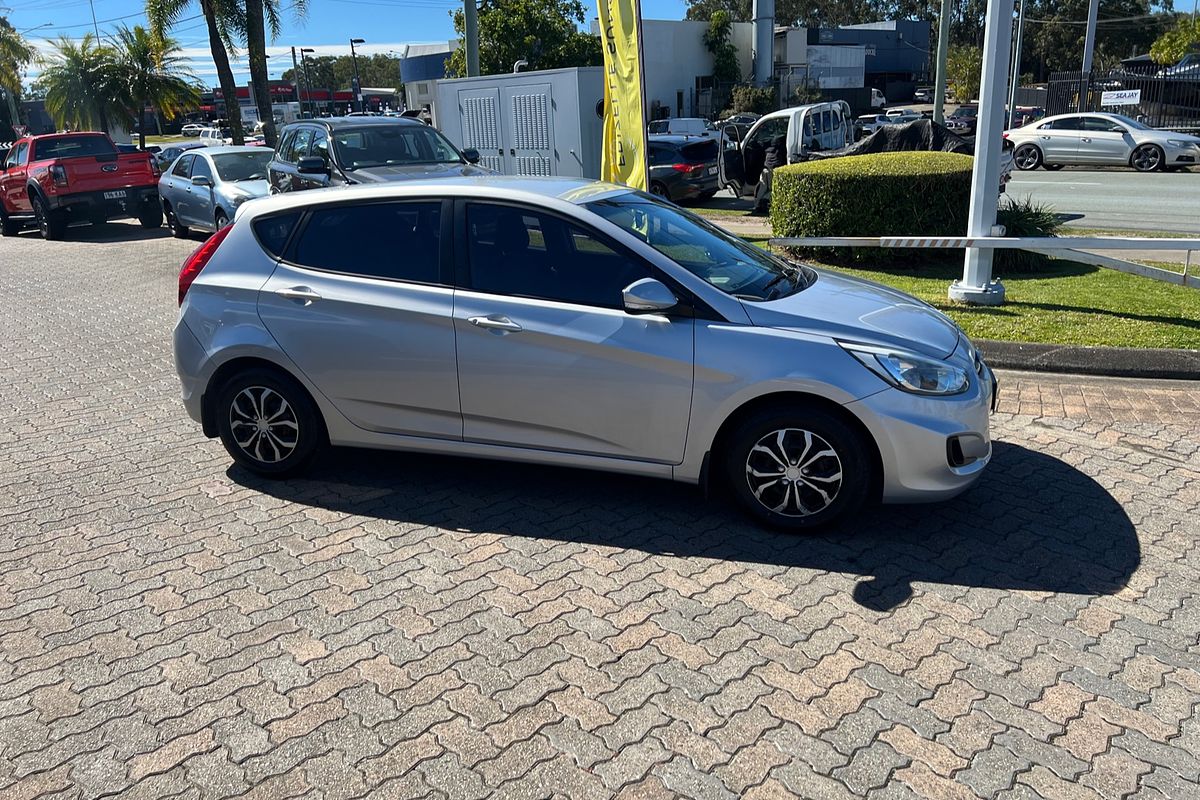 2014 Hyundai Accent Active RB2