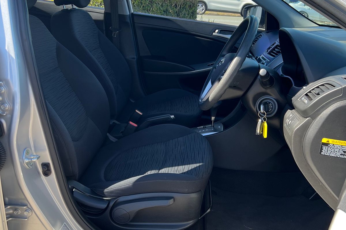 2014 Hyundai Accent Active RB2