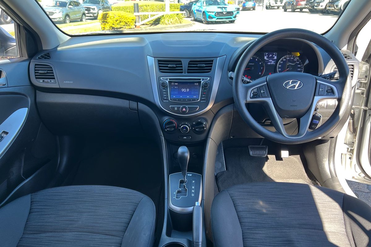 2014 Hyundai Accent Active RB2