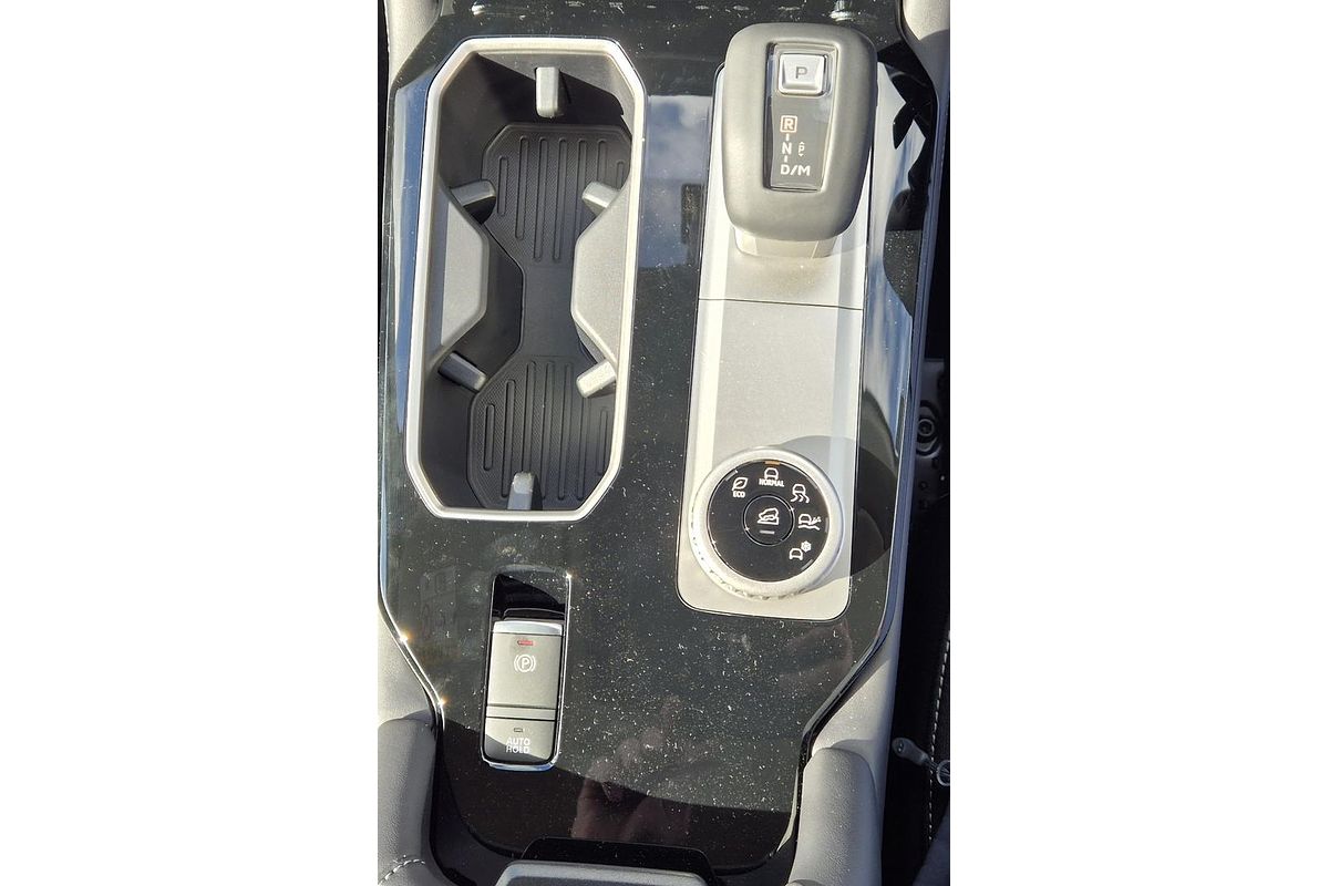 2025 Mitsubishi Outlander LS ZM
