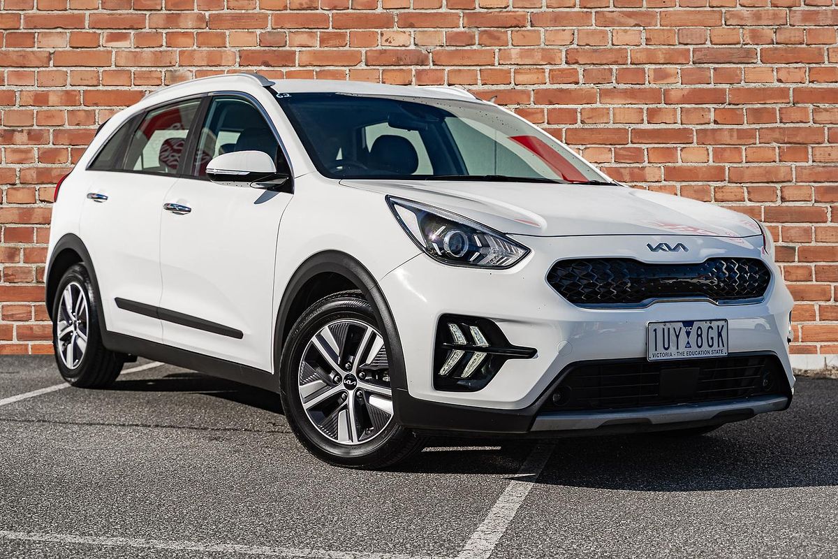 2021 Kia Niro Hybrid S DE