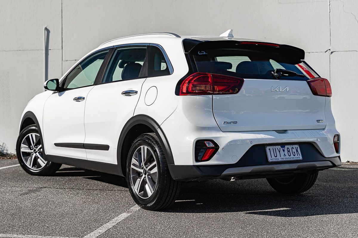 2021 Kia Niro Hybrid S DE