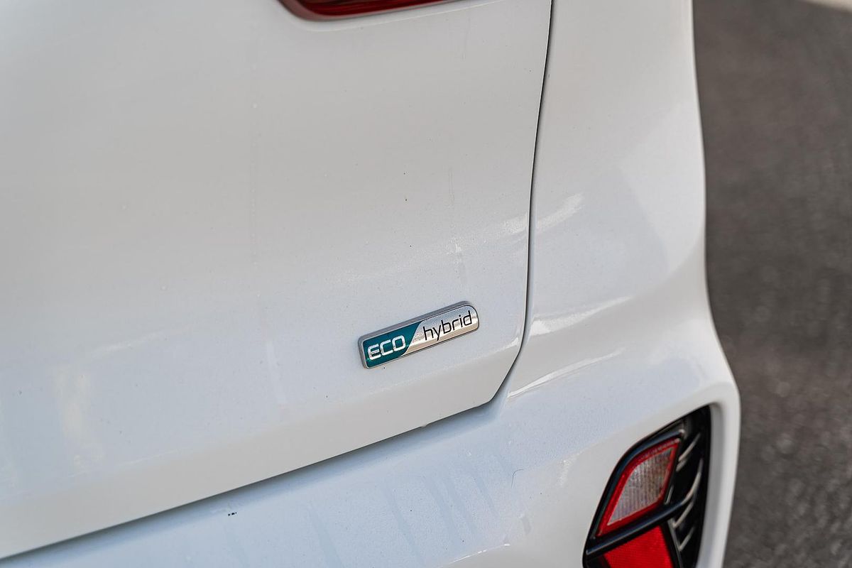 2021 Kia Niro Hybrid S DE
