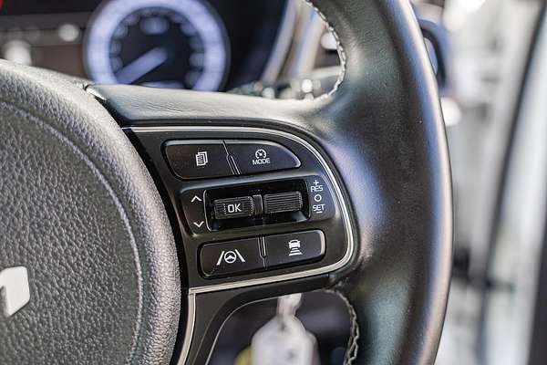 2021 Kia Niro Hybrid S DE
