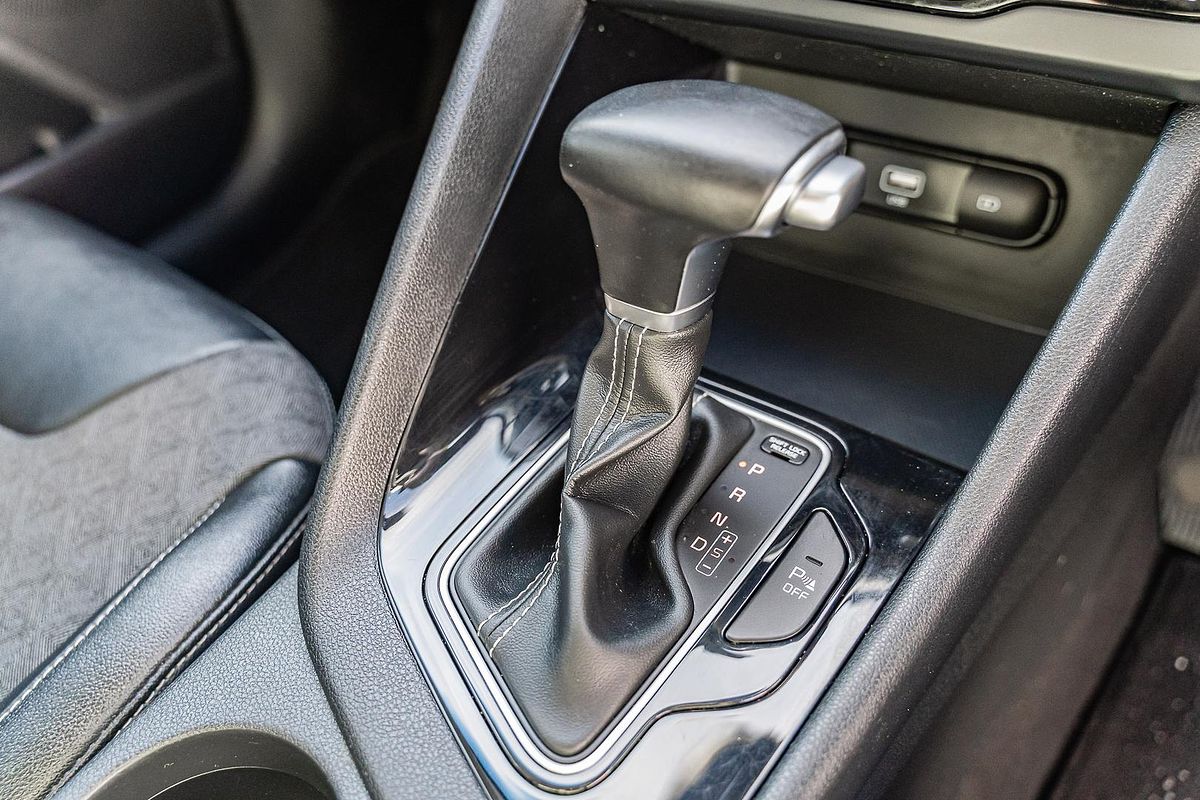 2021 Kia Niro Hybrid S DE