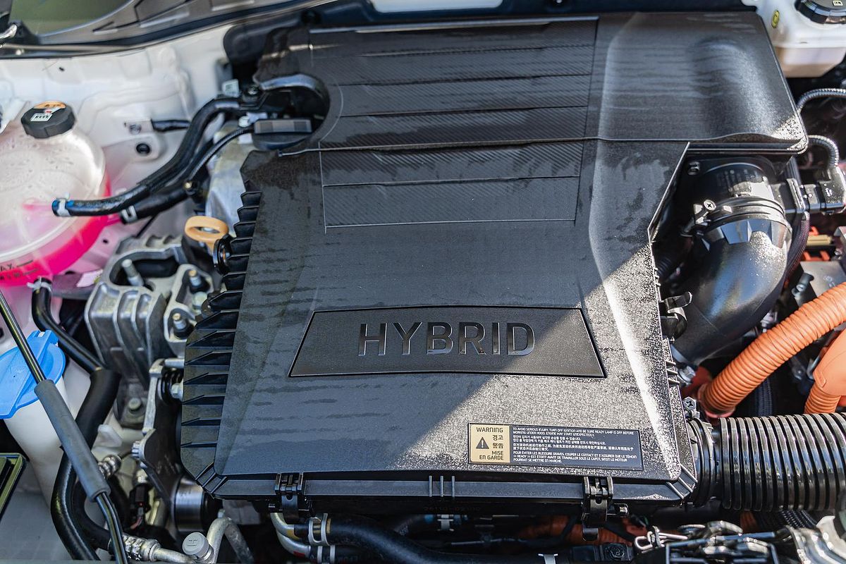 2021 Kia Niro Hybrid S DE