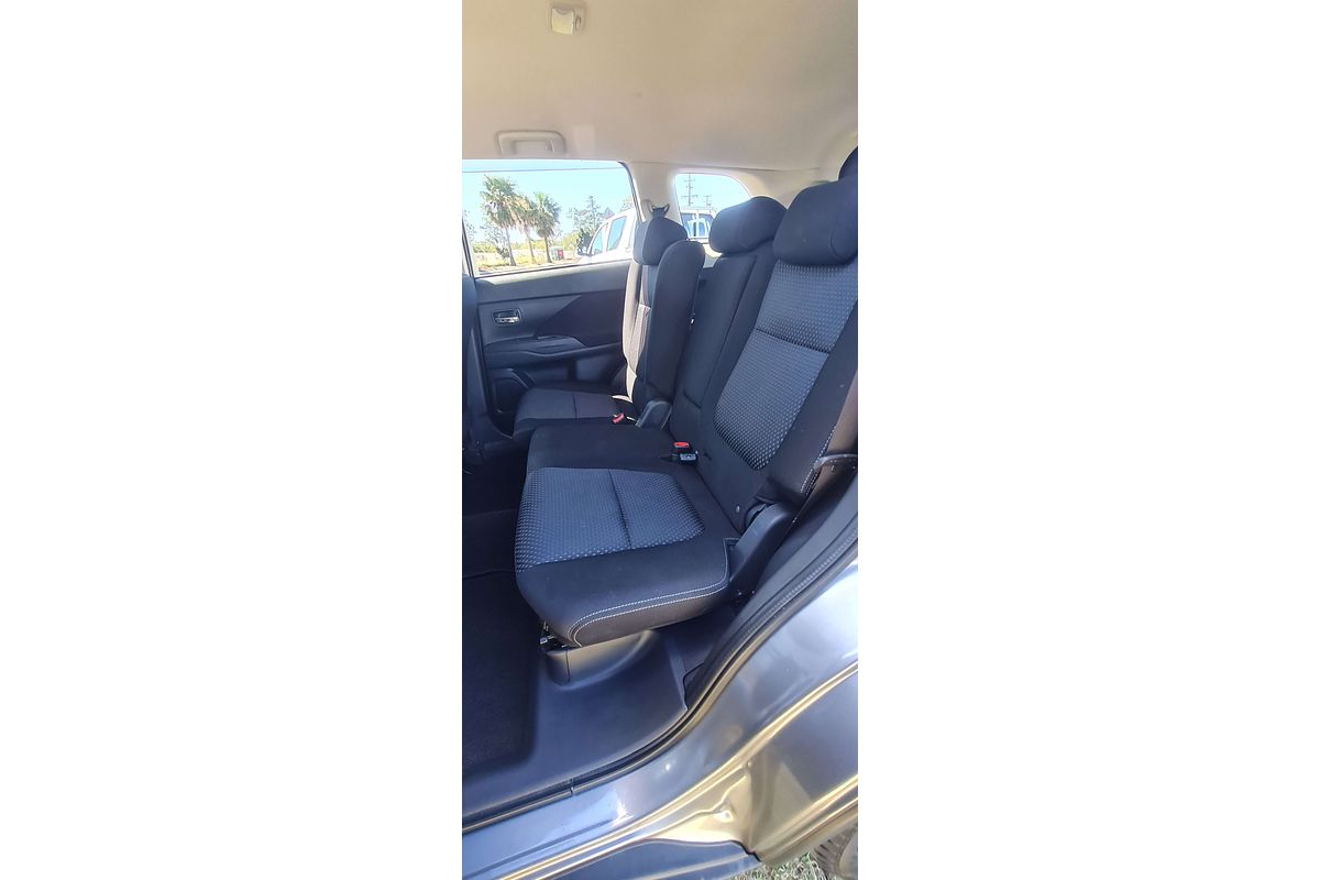 2017 Mitsubishi Outlander LS ZK