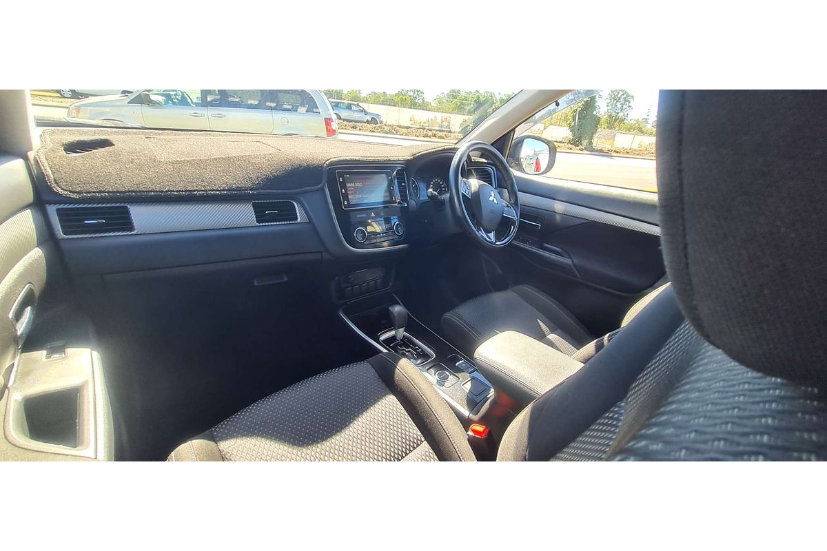 2017 Mitsubishi Outlander LS ZK
