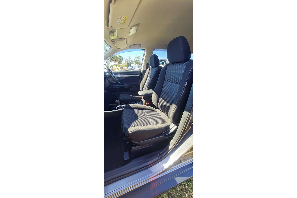 2017 Mitsubishi Outlander LS ZK