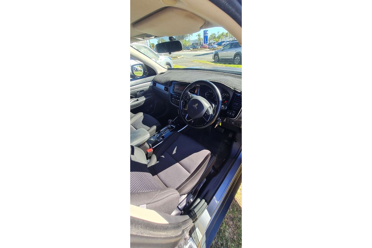 2017 Mitsubishi Outlander LS ZK