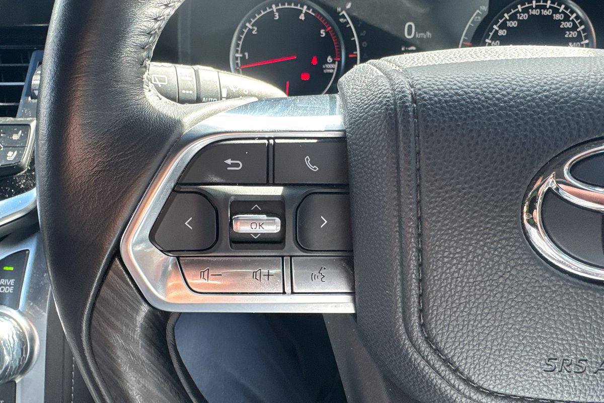 2022 Toyota Landcruiser GR Sport FJA300R