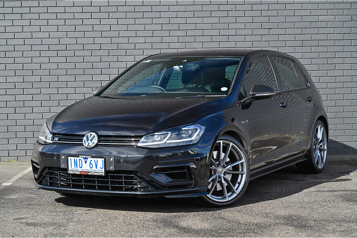 2017 Volkswagen Golf R Wolfsburg Edition 7.5