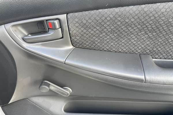 2005 Toyota Corolla Ascent ZZE122R