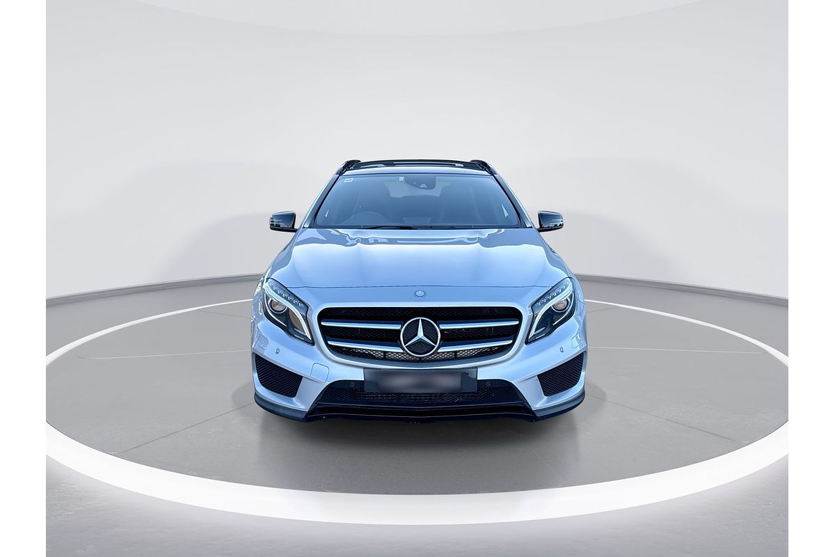 2015 Mercedes-Benz GLA-Class GLA250 X156