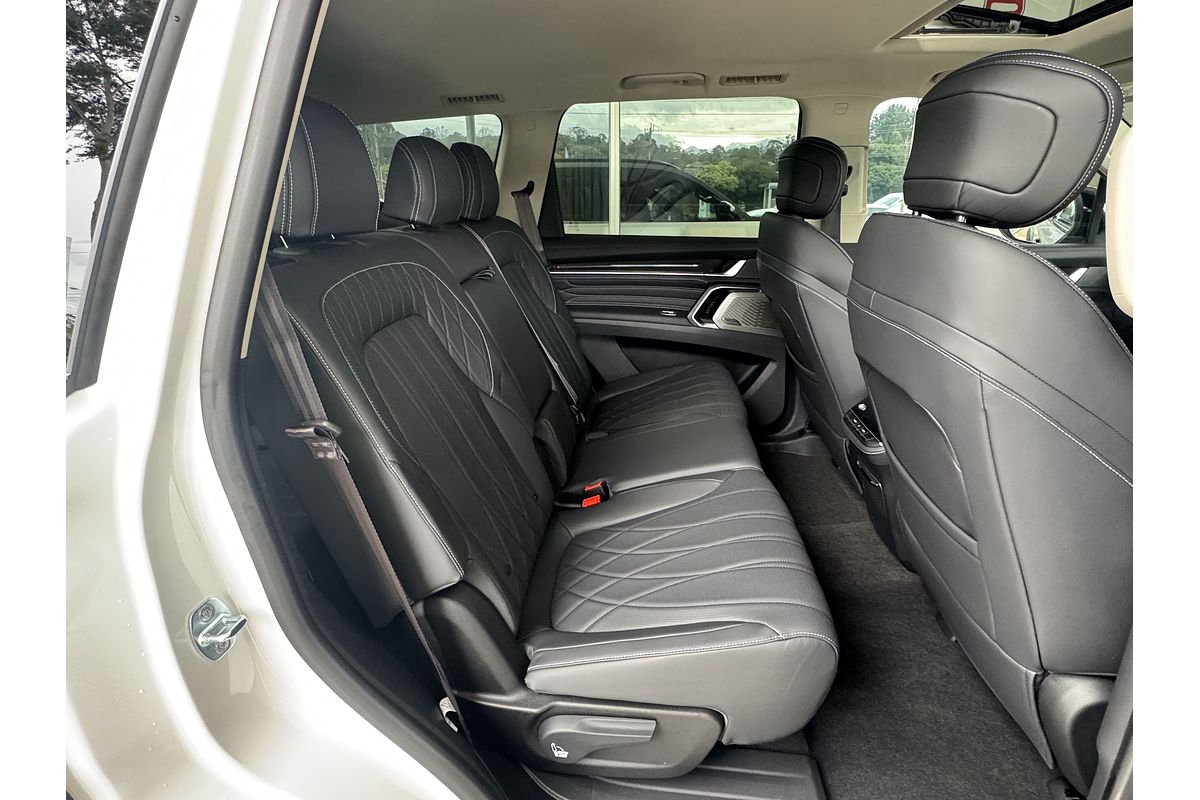 2025 LDV D90 Executive SV9A