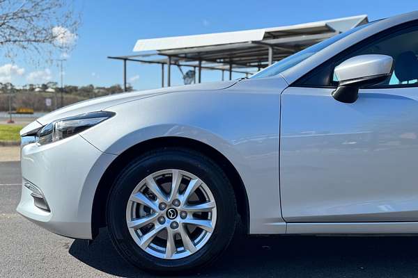 2017 Mazda 3 Neo BN Series