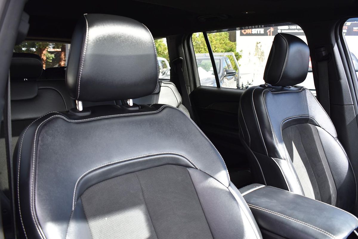 2022 Jeep Grand Cherokee L Night Eagle WL