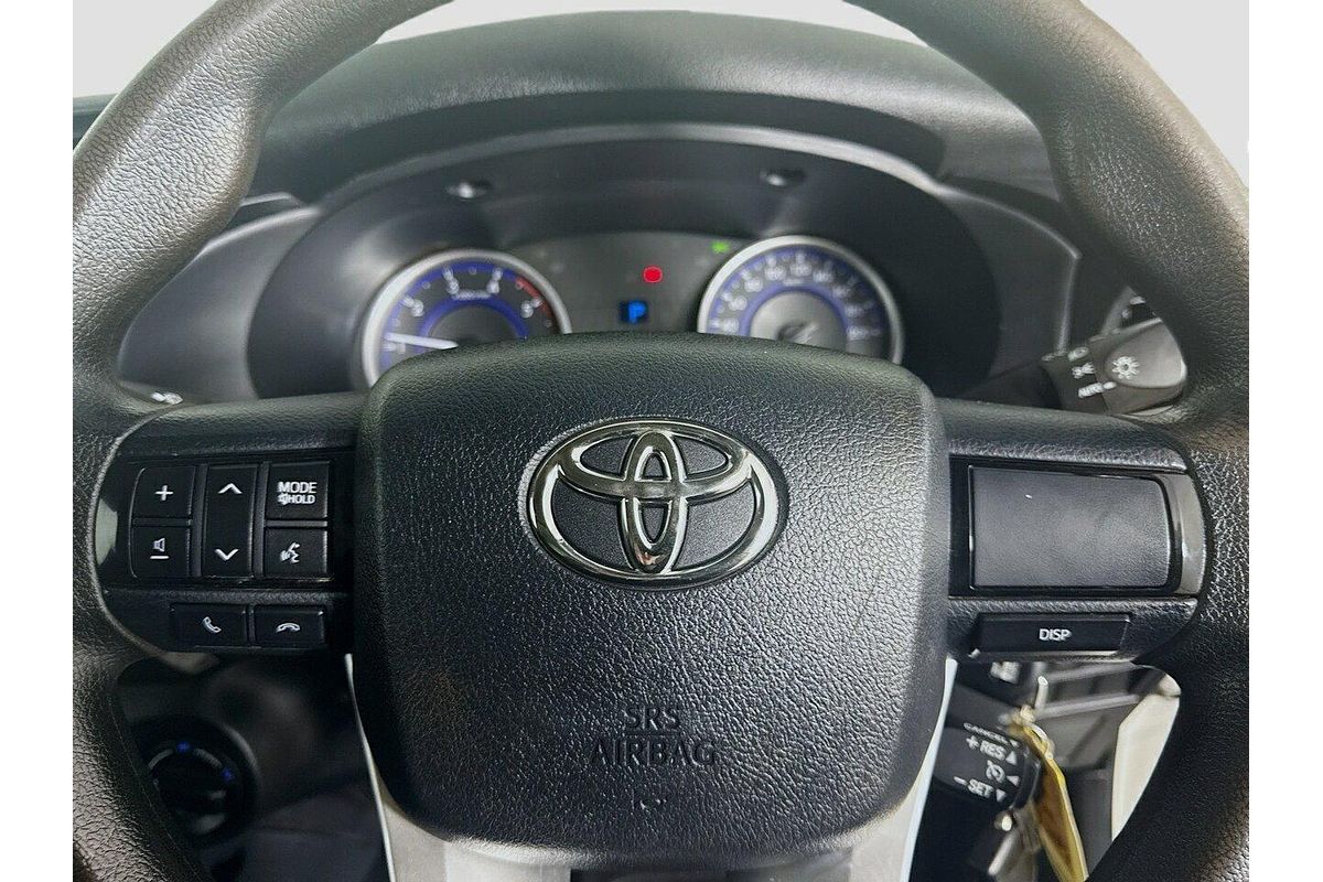 2017 Toyota Hilux SR GUN126R 4X4